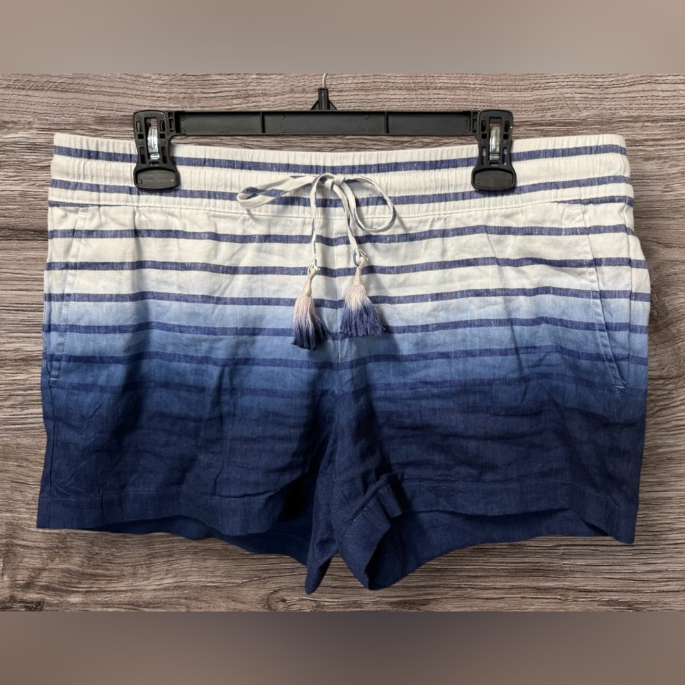 Like new! Vineyard Vines Shorts Women's Dip Dye Stripe Pull On Linen Blend Tie